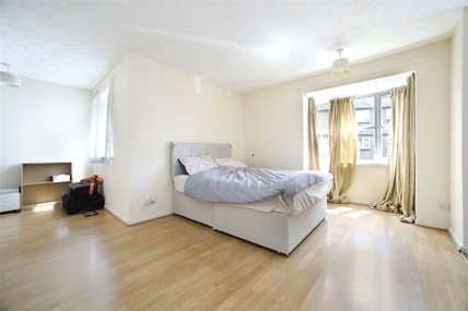 Lowry Court, 
